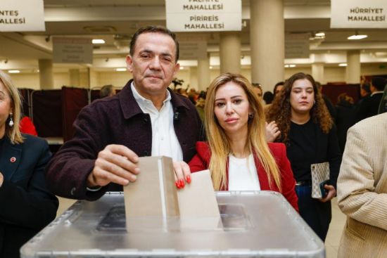 �zyi�it, �Halk�n iradesinin �st�nde hi�bir irade yok�